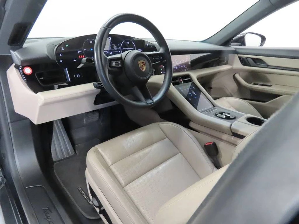 2024 Porsche Taycan - Image 4 of 4