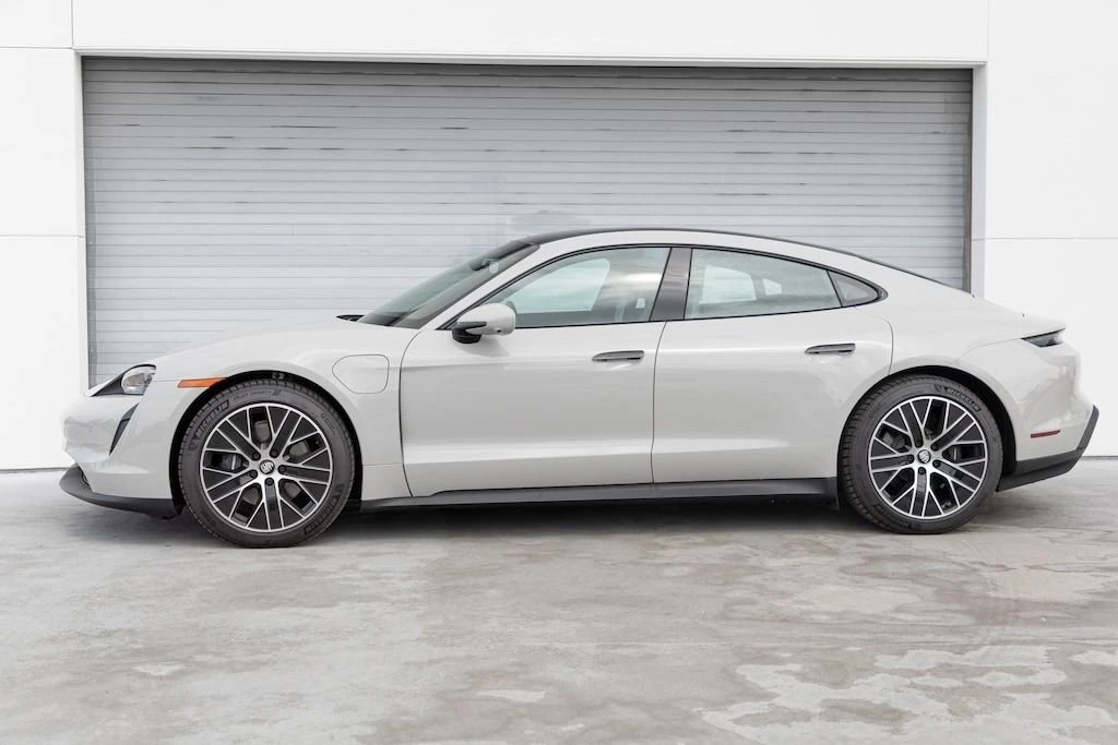 2024 Porsche Taycan - Image 2 of 8
