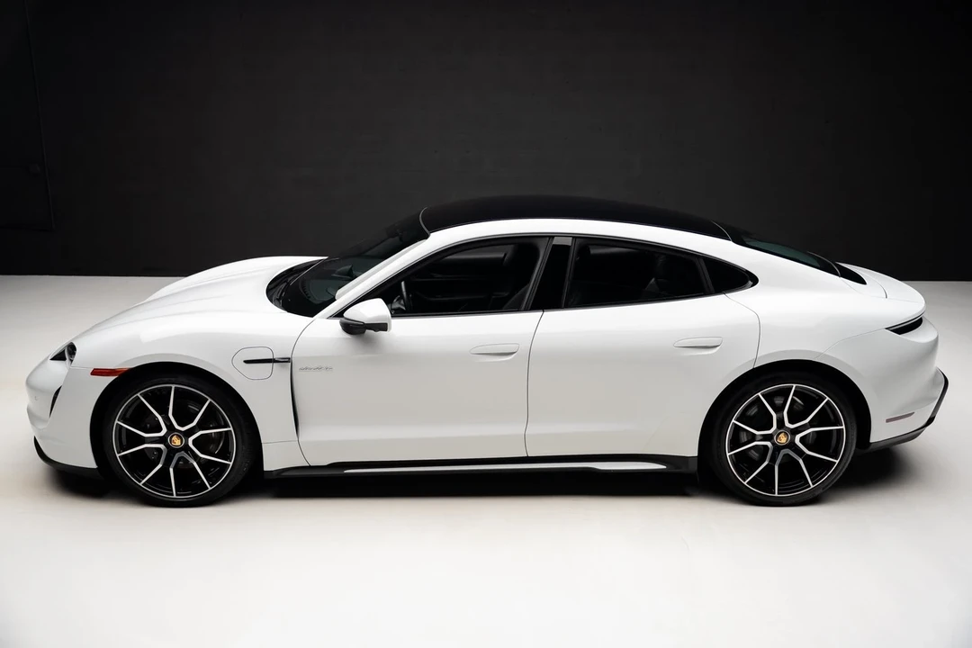 2024 Porsche Taycan - Image 15 of 21