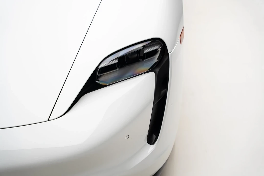 2024 Porsche Taycan - Image 10 of 12