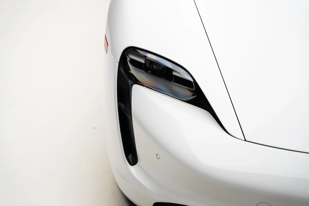 2024 Porsche Taycan - Image 11 of 12