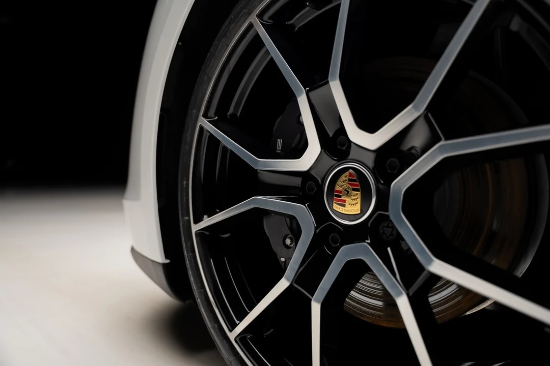 2024 Porsche Taycan - Image 21 of 21