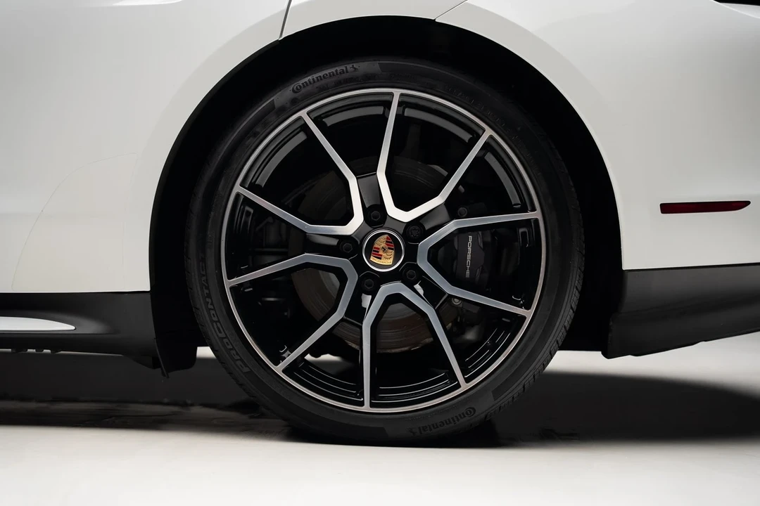 2024 Porsche Taycan - Image 20 of 21