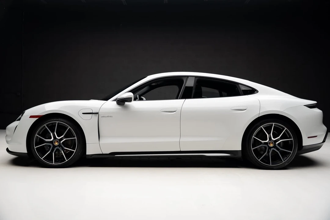 2024 Porsche Taycan - Image 16 of 21