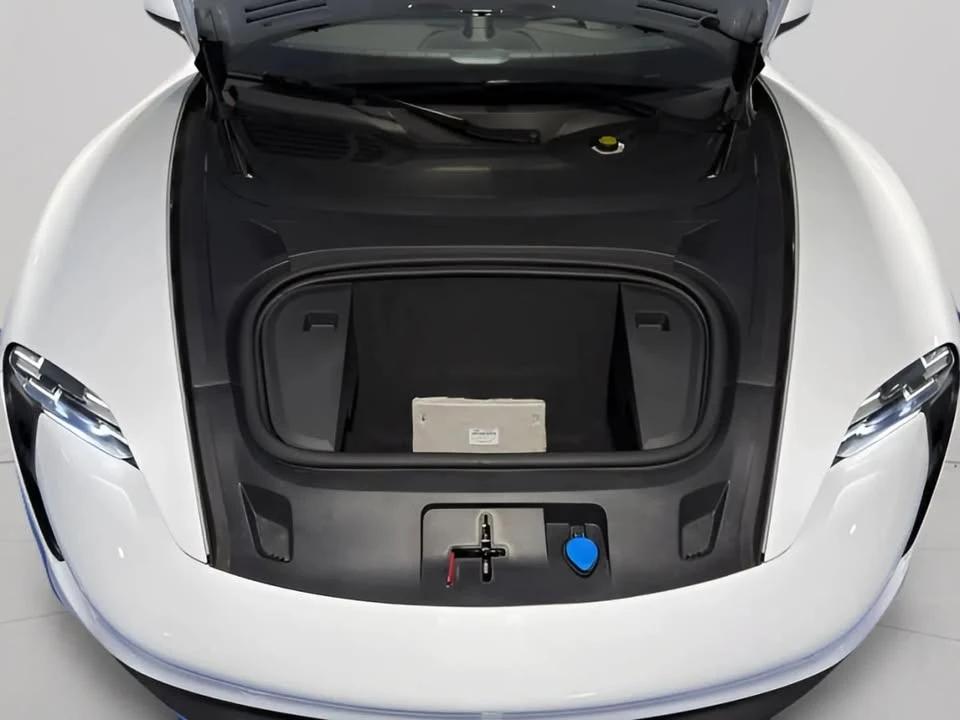 2024 Porsche Taycan - Image 13 of 13