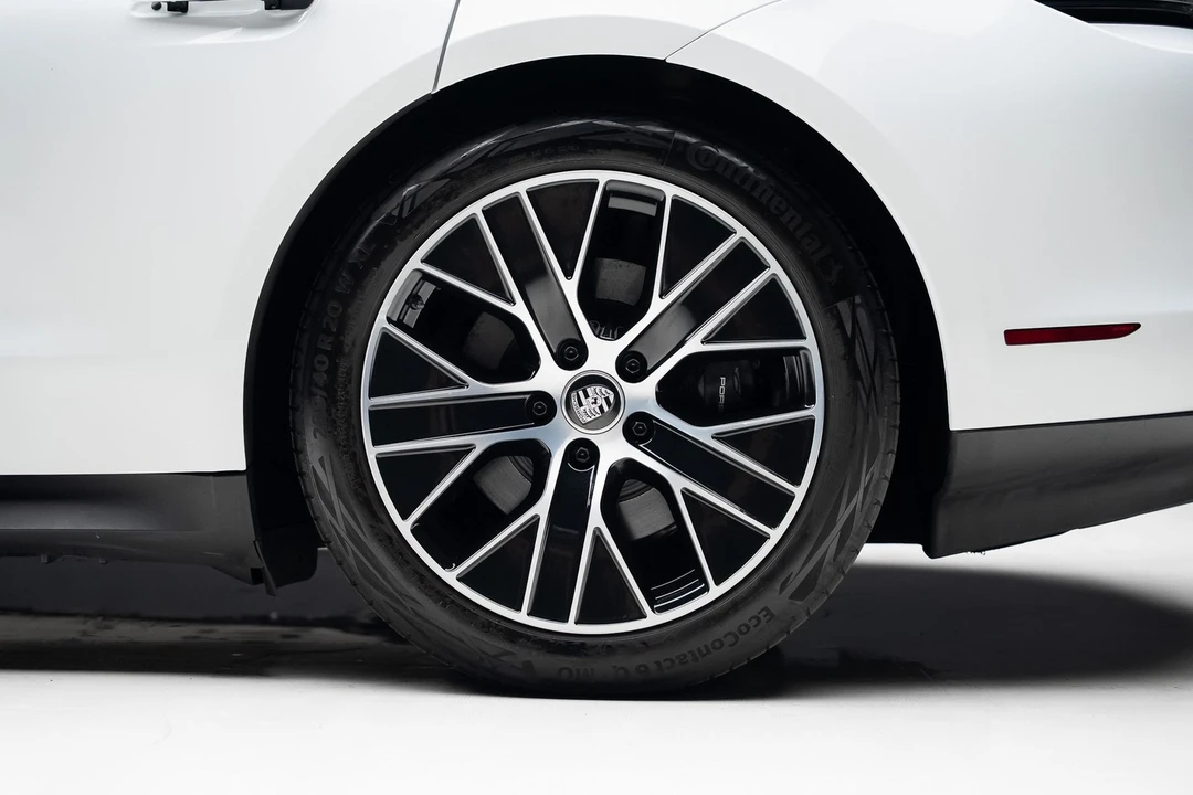 2024 Porsche Taycan - Image 20 of 21