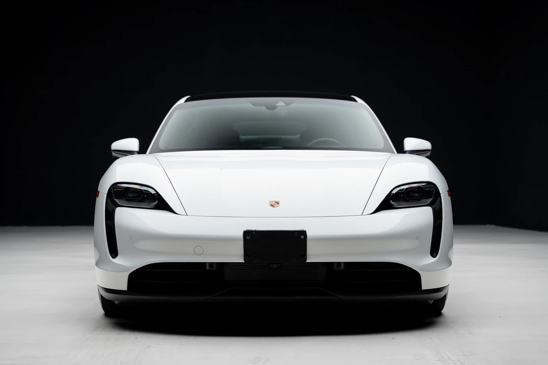 2024 Porsche Taycan - Image 7 of 21