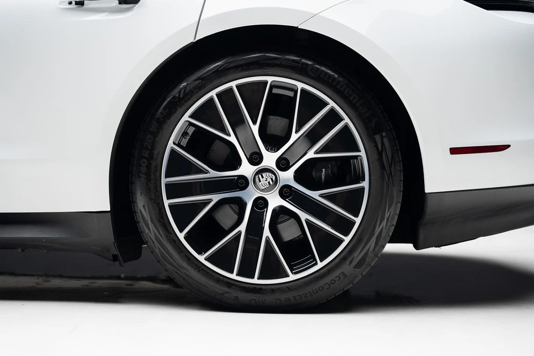 2024 Porsche Taycan - Image 20 of 21