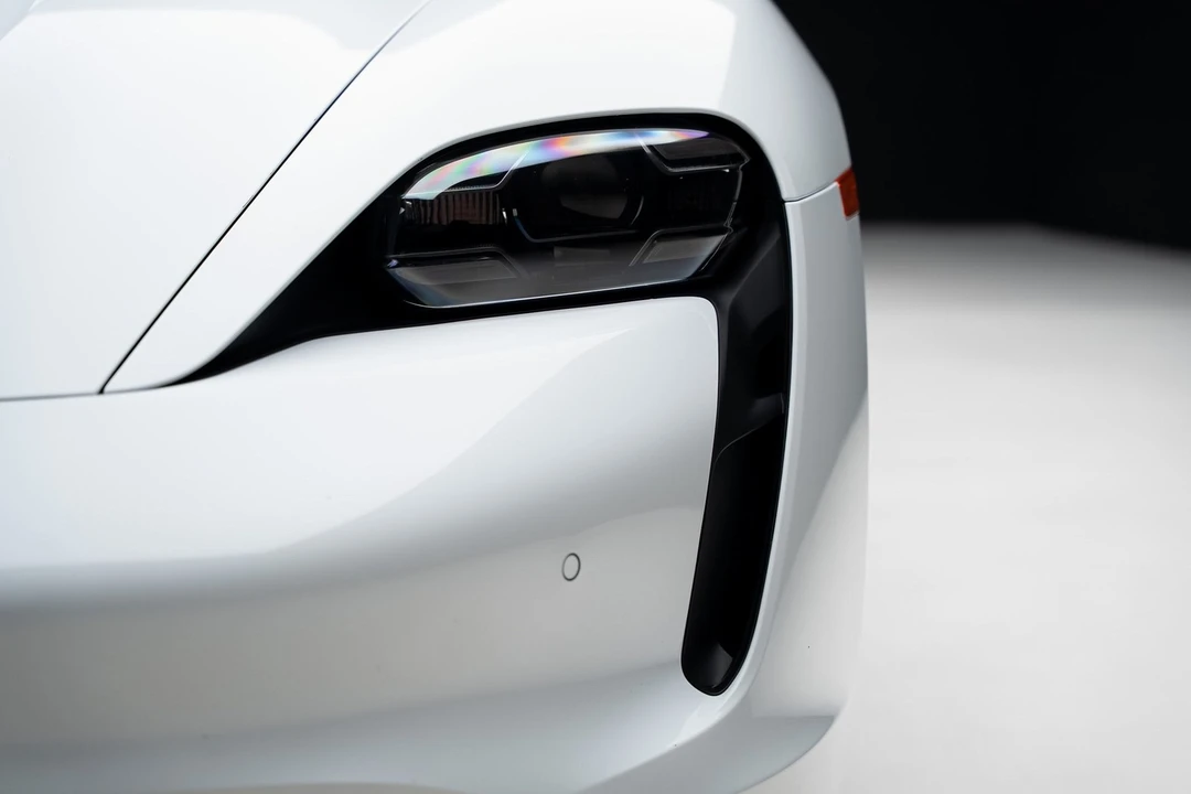 2024 Porsche Taycan - Image 9 of 21