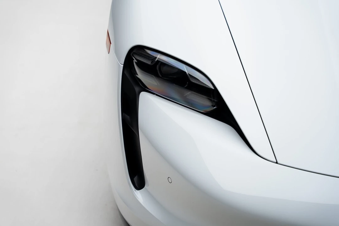 2024 Porsche Taycan - Image 11 of 21