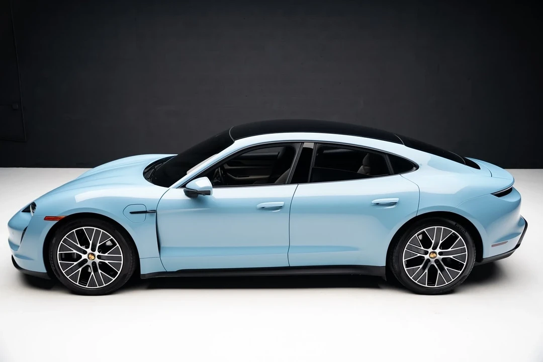 2024 Porsche Taycan - Image 15 of 21