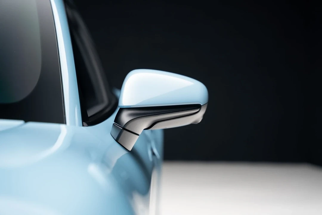 2024 Porsche Taycan - Image 14 of 21