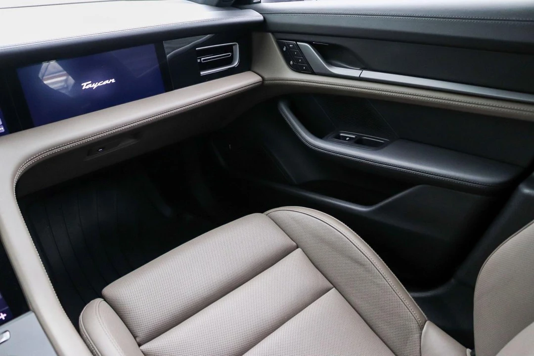 2024 Porsche Taycan - Image 20 of 31