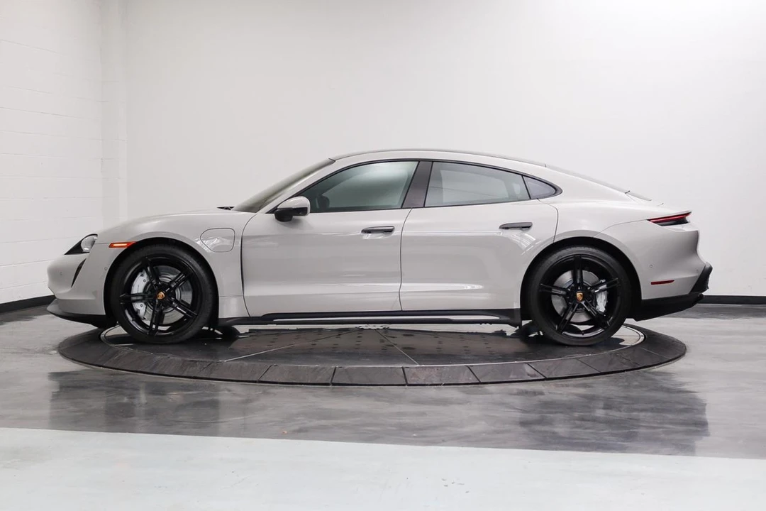 2024 Porsche Taycan - Image 3 of 31