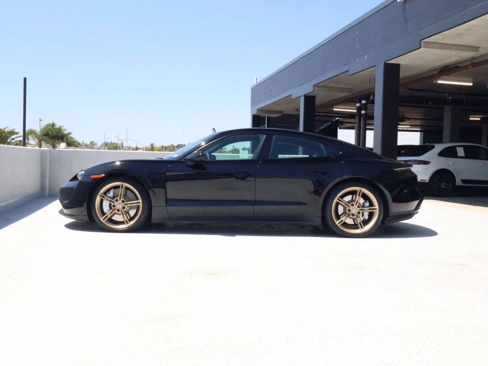 2024 Porsche Taycan - Image 2 of 4