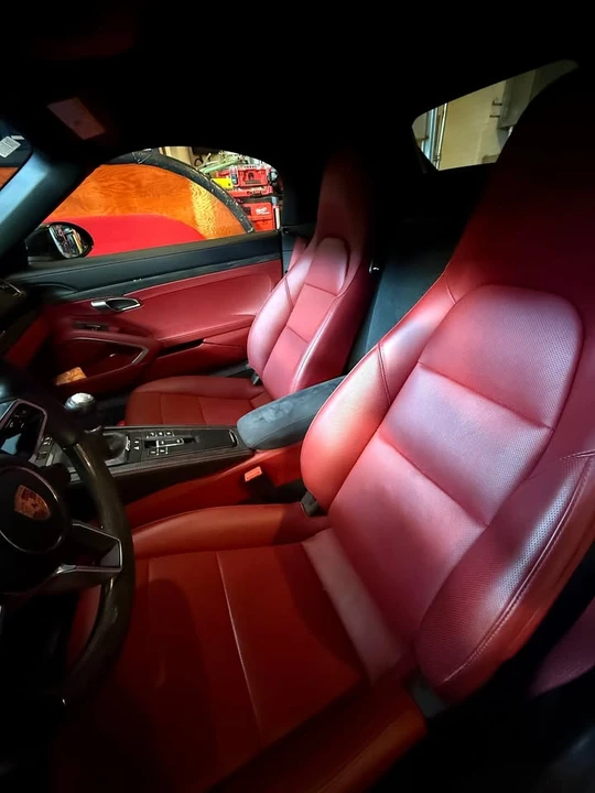 2024 Porsche 718 Boxster - Image 9 of 10