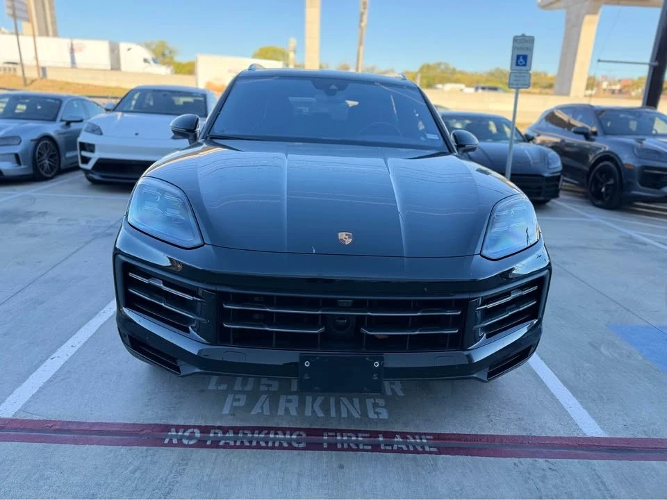 2024 Porsche 9Y0/9Y3 Cayenne - Image 2 of 8