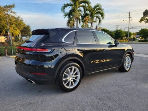 2024 Porsche 9Y0/9Y3 Cayenne - Image 5 of 20