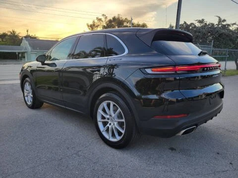 2024 Porsche 9Y0/9Y3 Cayenne - Image 7 of 20