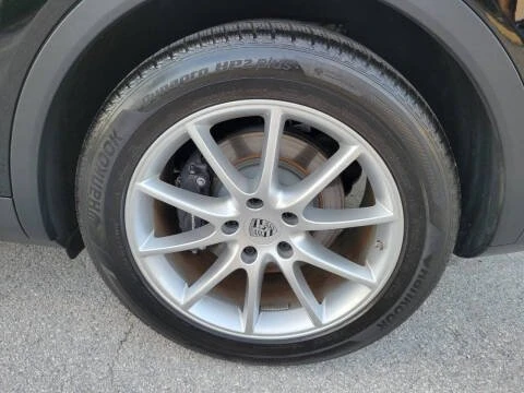 2024 Porsche 9Y0/9Y3 Cayenne - Image 17 of 20