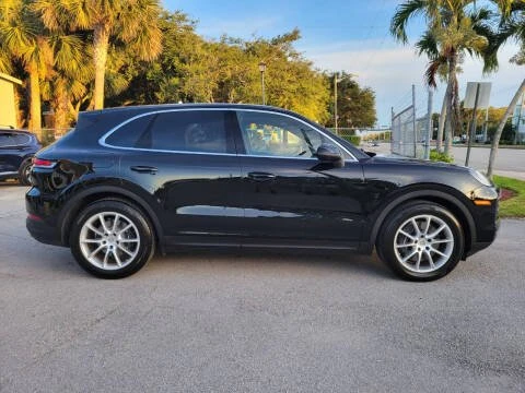 2024 Porsche 9Y0/9Y3 Cayenne - Image 4 of 20