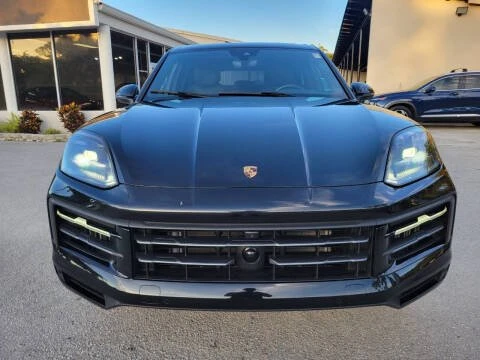 2024 Porsche 9Y0/9Y3 Cayenne - Image 2 of 20