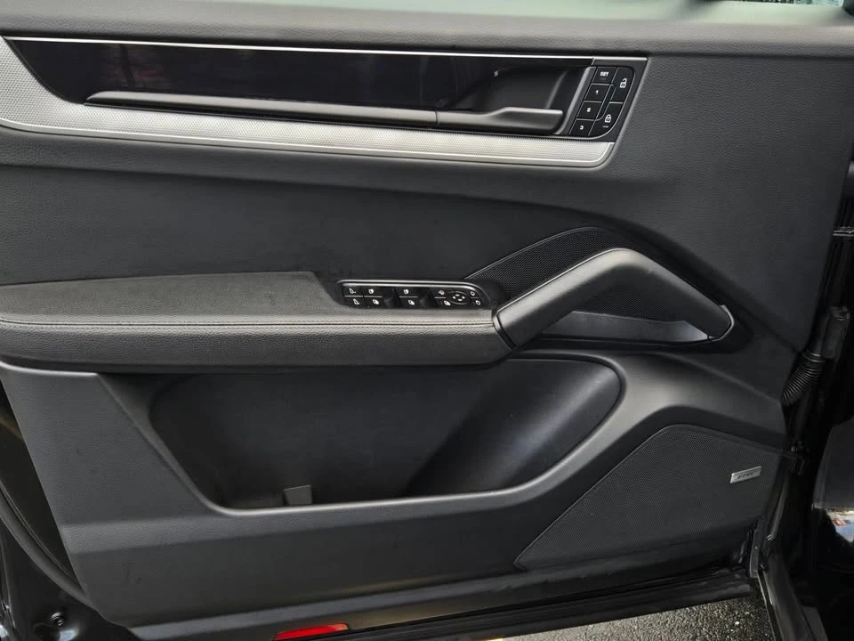 2024 Porsche 9Y0/9Y3 Cayenne - Image 9 of 20