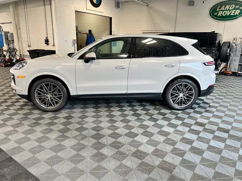 2024 Porsche Cayenne