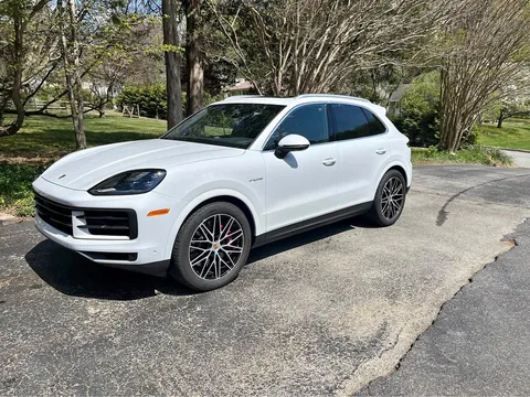 2024 Porsche Cayenne S E-Hybrid