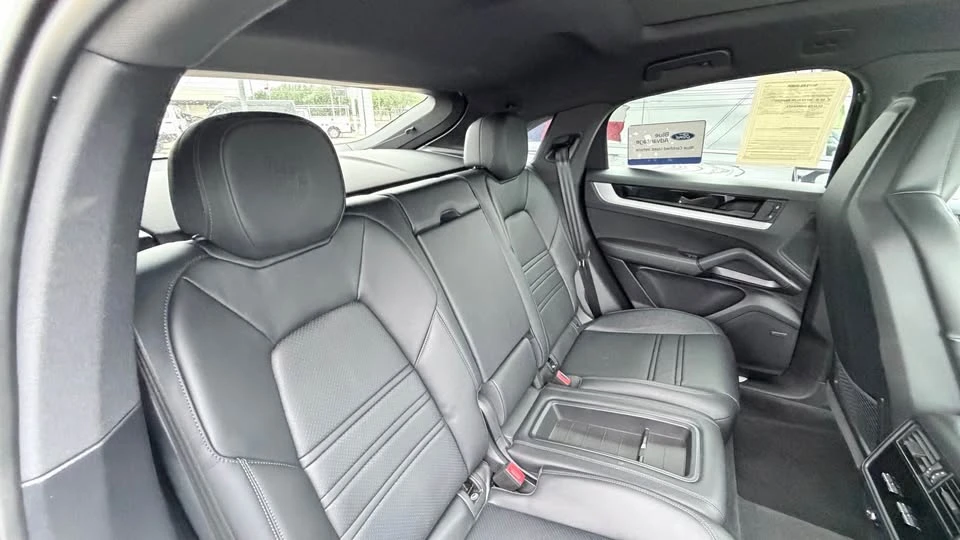 2024 Porsche 9Y0/9Y3 Cayenne - Image 11 of 16