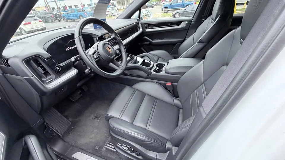 2024 Porsche 9Y0/9Y3 Cayenne - Image 13 of 16