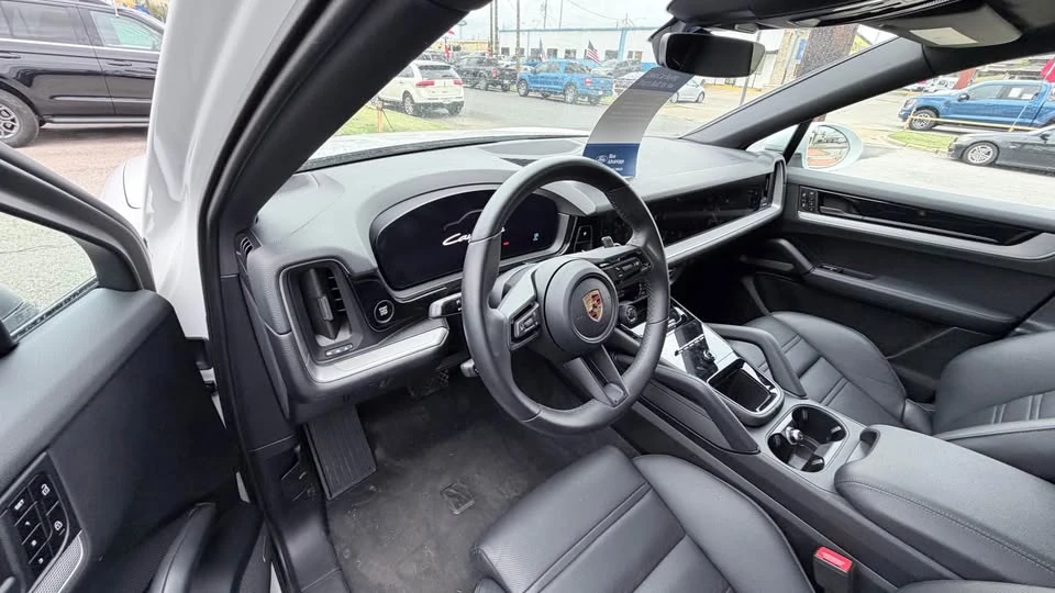 2024 Porsche 9Y0/9Y3 Cayenne - Image 15 of 16