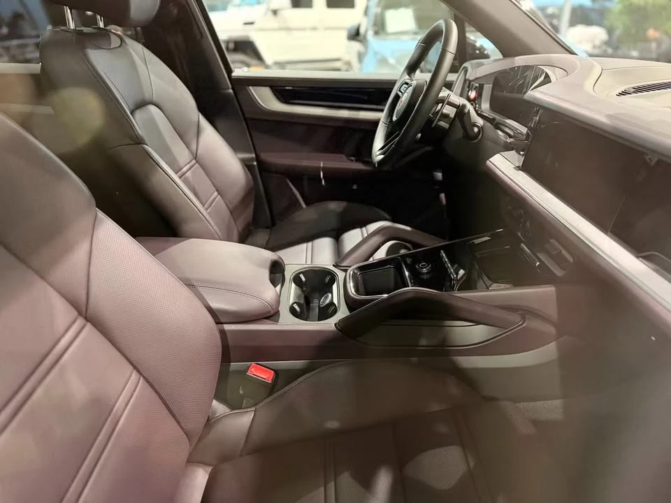 2024 Porsche 9Y0/9Y3 Cayenne - Image 8 of 9