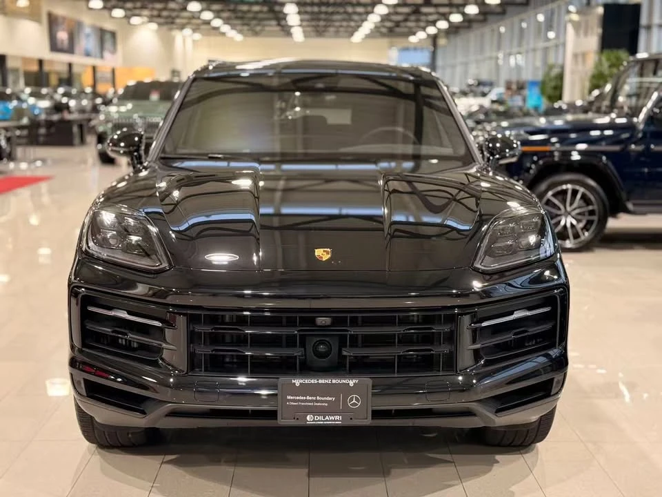 2024 Porsche 9Y0/9Y3 Cayenne - Image 2 of 9