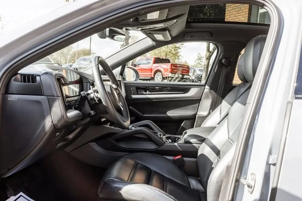 2024 Porsche 9Y0/9Y3 Cayenne - Image 12 of 20