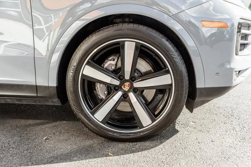 2024 Porsche 9Y0/9Y3 Cayenne - Image 3 of 20
