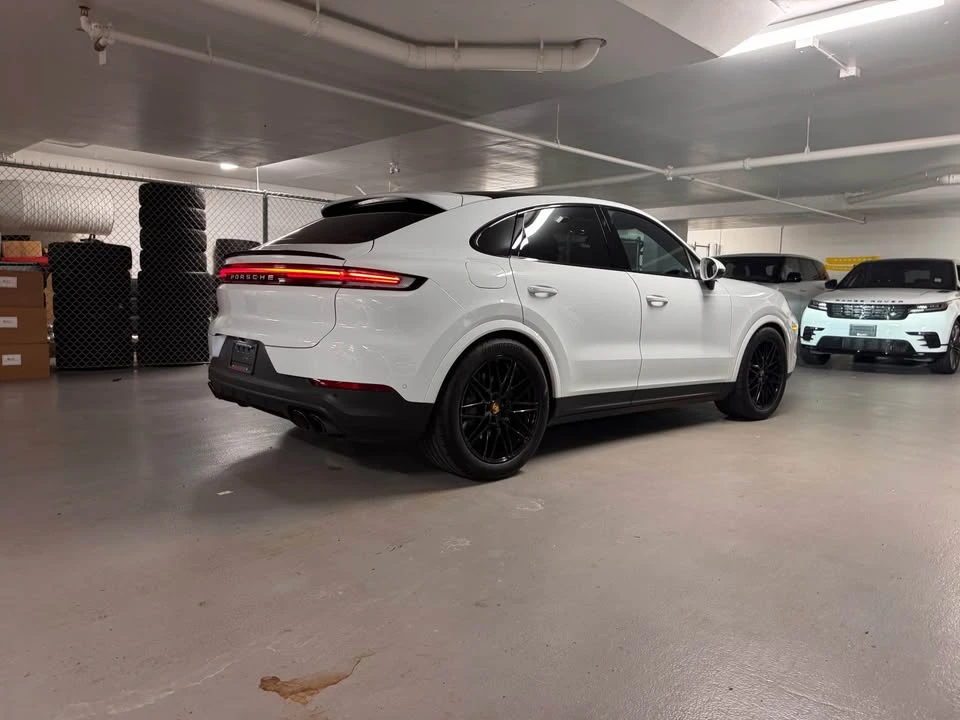 2024 Porsche 9Y0/9Y3 Cayenne - Image 3 of 18