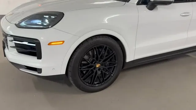 2024 Porsche Cayenne Coupe
