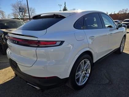 2024 Porsche 9Y0/9Y3 Cayenne - Image 3 of 13