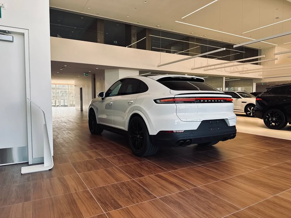 2024 Porsche 9Y0/9Y3 Cayenne - Image 6 of 20