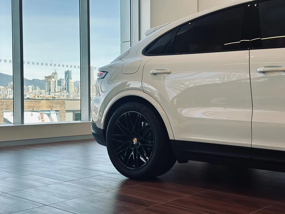 2024 Porsche 9Y0/9Y3 Cayenne - Image 12 of 20