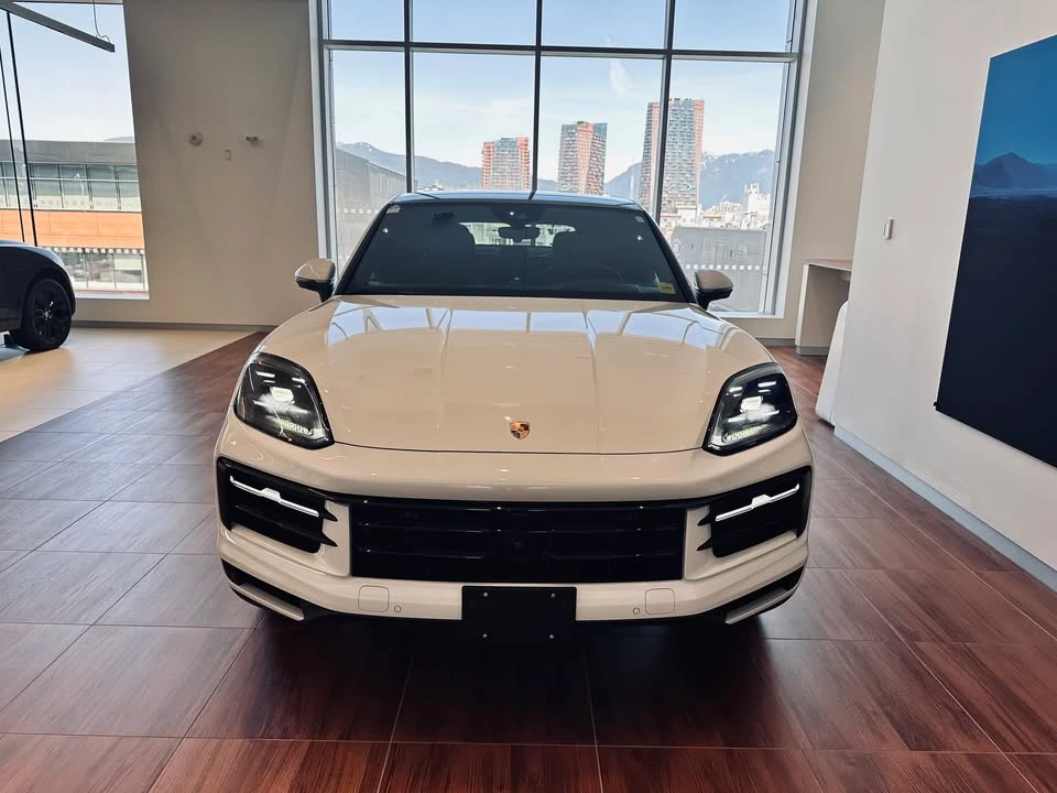 2024 Porsche 9Y0/9Y3 Cayenne - Image 2 of 20