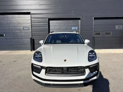 2024 Porsche Macan - Image 8 of 19