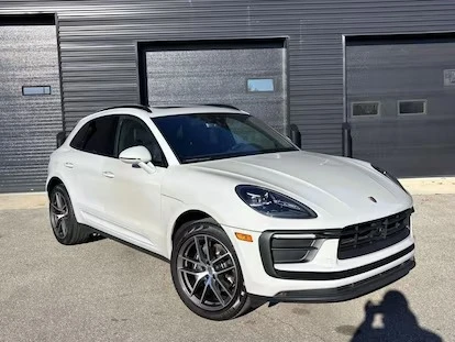 2024 Porsche Macan - Image 7 of 19
