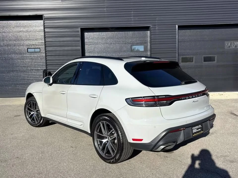 2024 Porsche Macan - Image 3 of 19