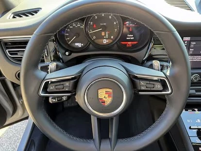2024 Porsche Macan - Image 14 of 19