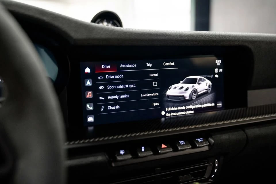 2024 Porsche 992 GT3 RS - Image 15 of 19