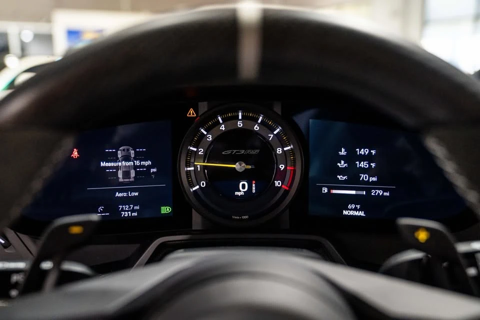 2024 Porsche 992 GT3 RS - Image 16 of 19