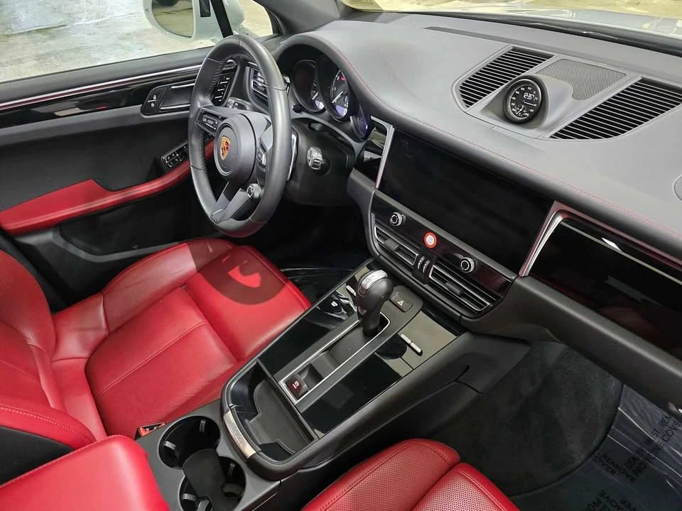 2024 Porsche Macan - Image 6 of 15