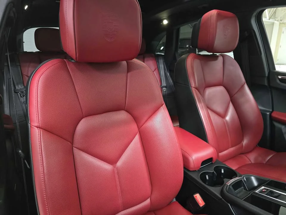2024 Porsche Macan - Image 7 of 15